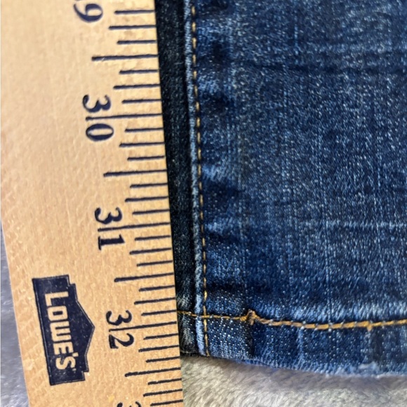 Levi’s Demi Curve Skinny Bootcut Sz 28
Western 90’s Y2K - Picture 4 of 7